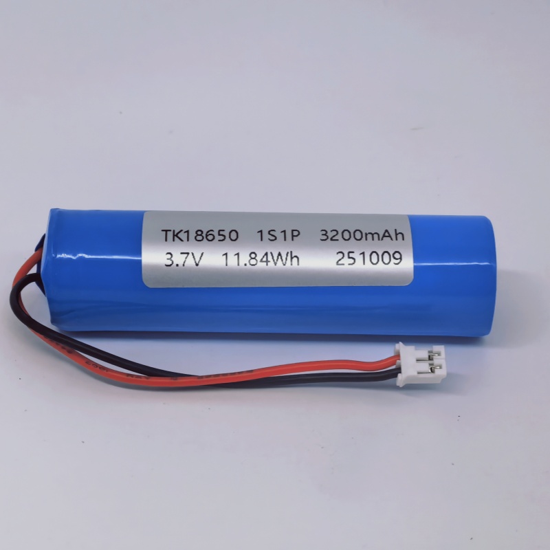 材料粒度分布对电池充放电效率的影响